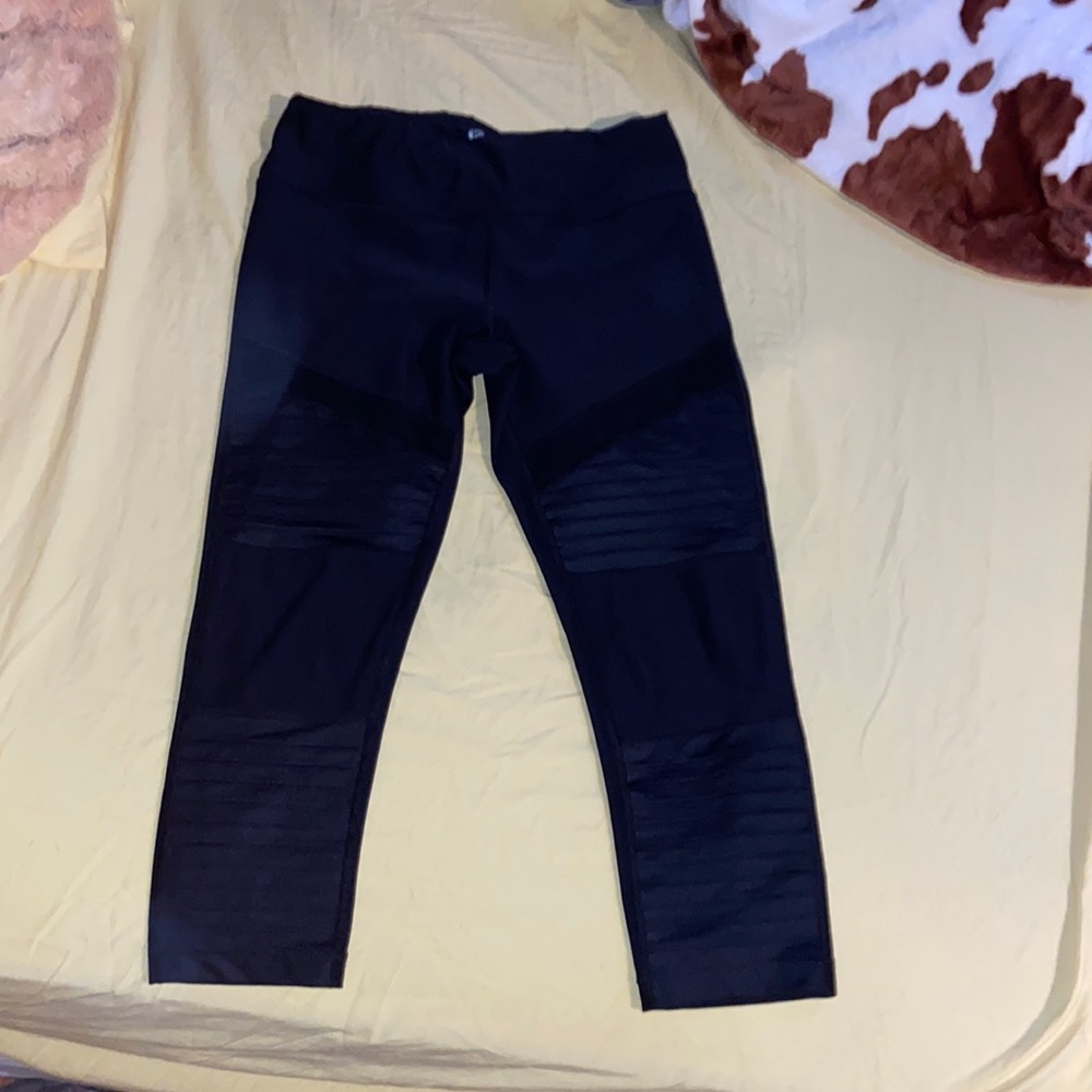 Sports capri leggings